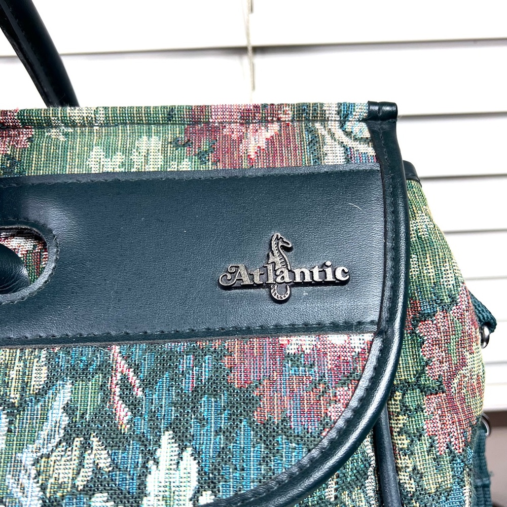 🚫SOLD! VINTAGE NWOT |•ATLANTIC•| Carry On Luggage Tapestry Floral Travel Bag - Picture 9 of 16